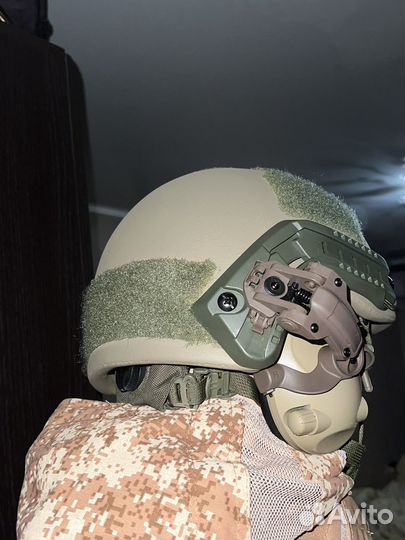 Шлем бр2 с наушниками