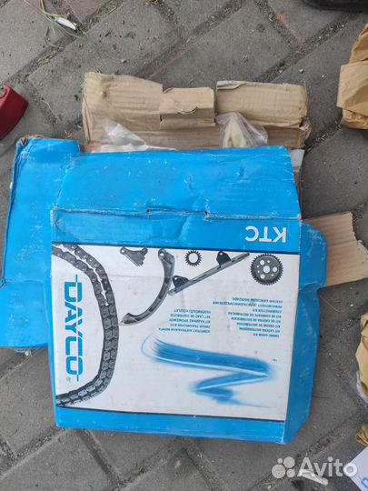 Комплект цепи грм dayco новый