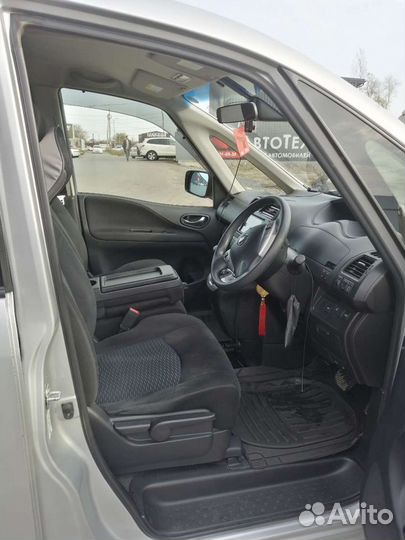 Nissan Serena 2.0 CVT, 2016, 160 000 км