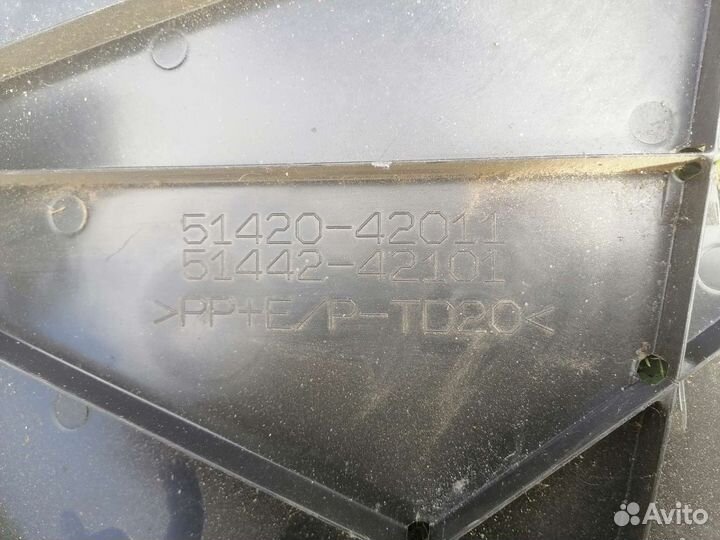 Пыльник / защита двигателя Toyota rav4 v50