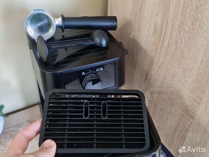 Кофемашина delonghi