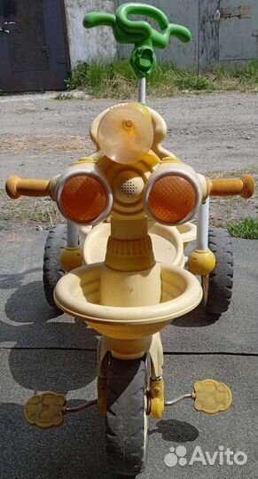 Детский велосипед с музыкой, светом и ручкой сзади