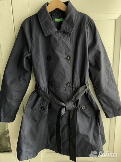 Плащ для девочки benetton 134-140