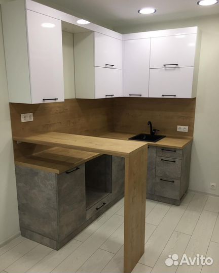 Кухня белая