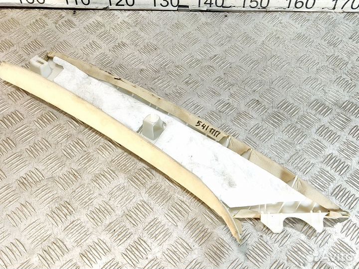 Обшивка стойки правая Lexus Ls 2006-2017