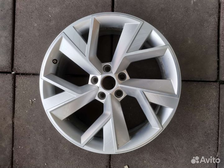 Диск R 19 Skoda Kodiaq. 1 штука