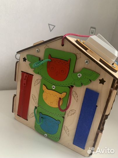 Бизиборд домик