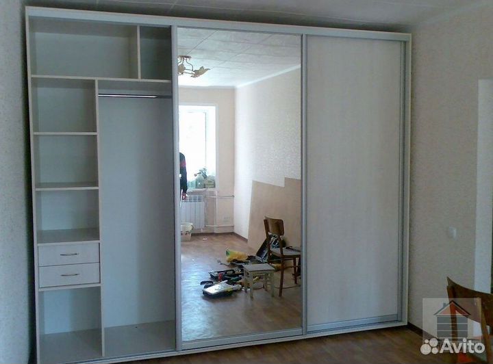 Черный шкаф