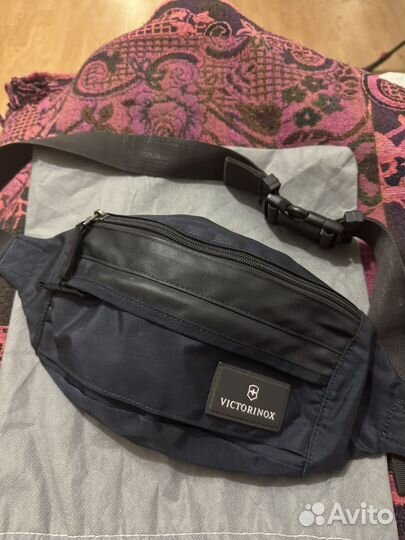 Сумка на пояс victorinox