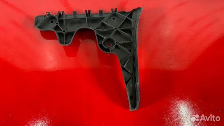 Кронштейн бампера задний правый Audi A6 C6 2.8