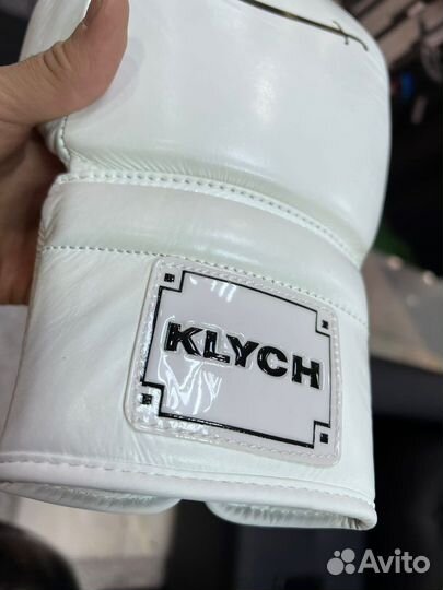 Боксерские перчатки