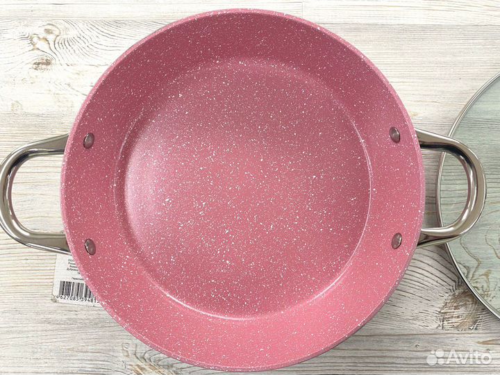 Сотейник Bekker розовый 28см, 3.1л, индукция