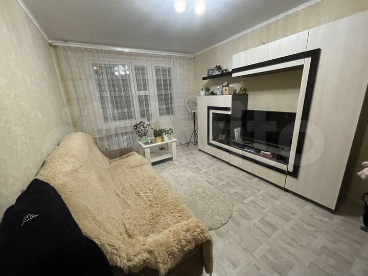 3-к. квартира, 66 м², 1/12 эт.