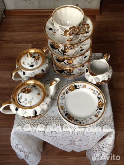 Продаю чайный фарфоровый сервиз