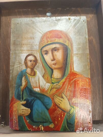 Икона Праворучица