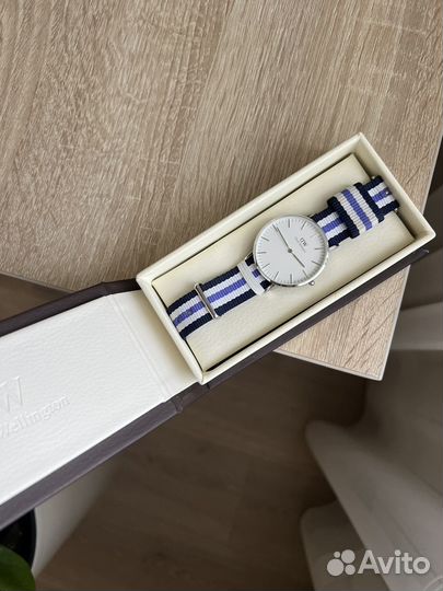Часы daniel wellington