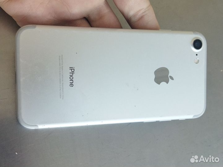iPhone 7, 128 ГБ