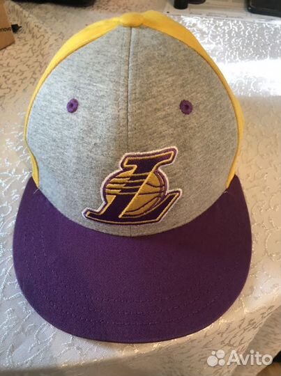 Бейсболка Adidas originals Los Angeles Lakers