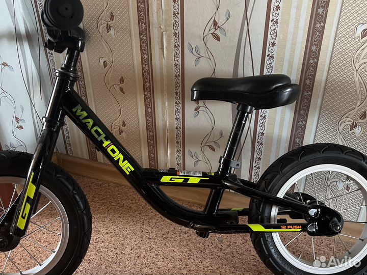 Беговел GT mach ONE 12 push