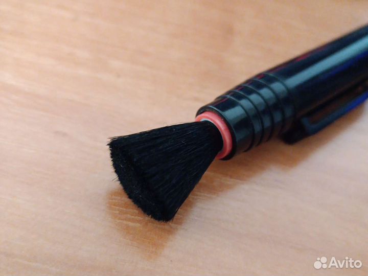 Чистящий карандаш для оптики lenspen