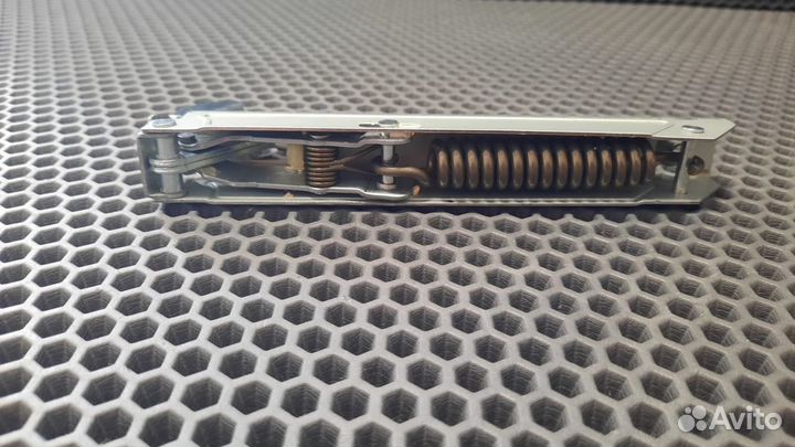 Новая петля двери духовки 166669