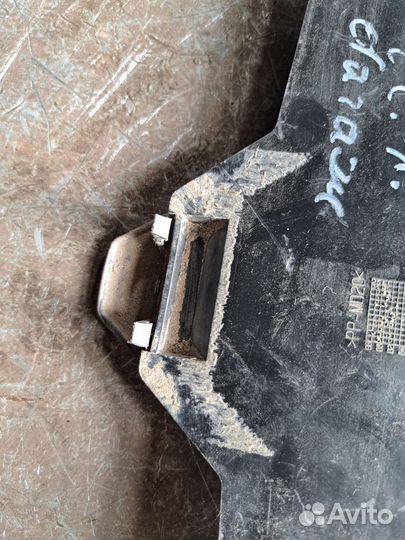 Крепление аварийного знака Jaguar x-type