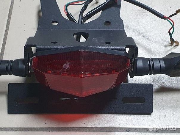 Стоп сигнал с поворотниками на мотоцикл