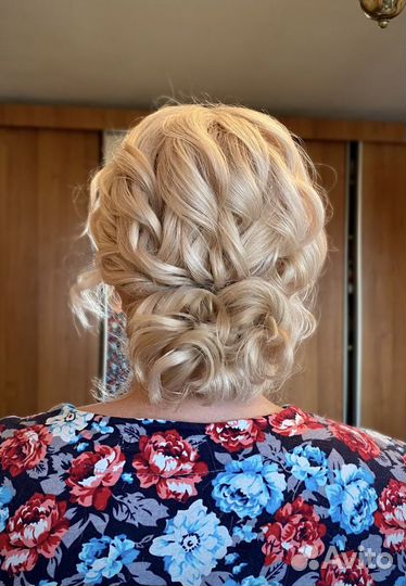 Макияж и прическа