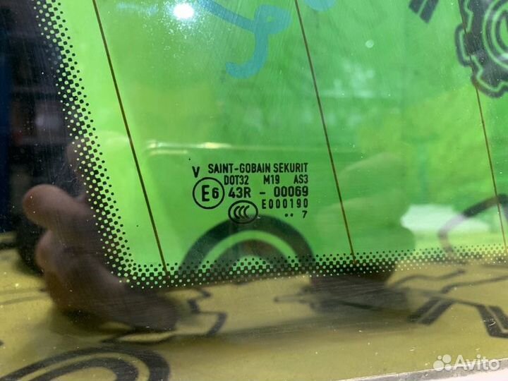 Форточка задняя левая Volkswagen Touareg 7L 2008