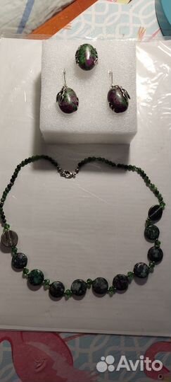 Комплект из натуральных камней цоизит