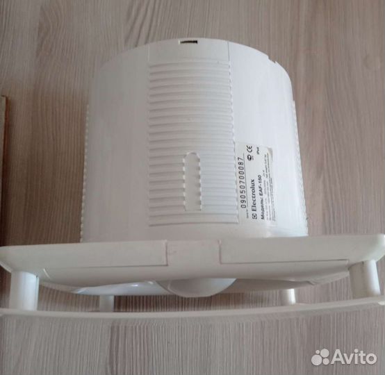 Вентилятор Electrolux EAF-150 вытяжной бу