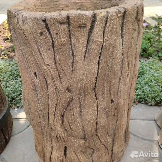 Кашпо из архитектурного бетона