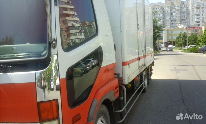 Mitsubishi Fuso Fighter, 2000