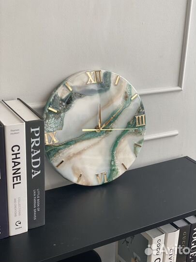 Часы из эпоксидной смолы