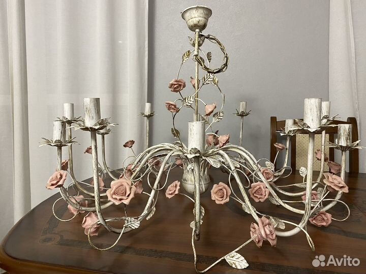 Люстра подвесная потолочная