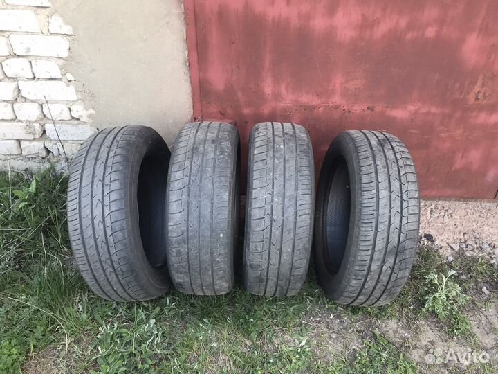 Toyo H19 215/60 R17