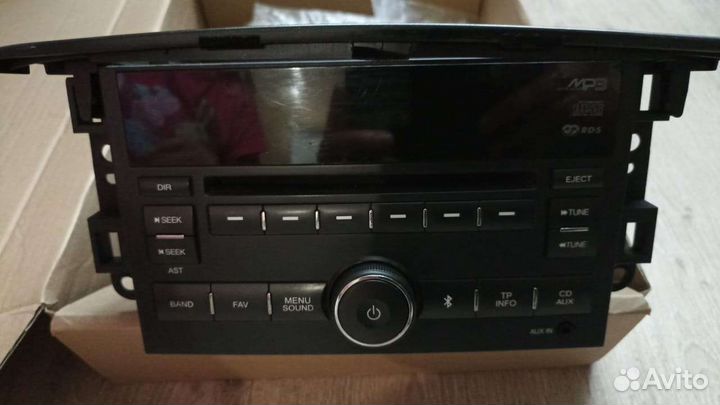 Продам штатную магнитолу на шевроле эпика
