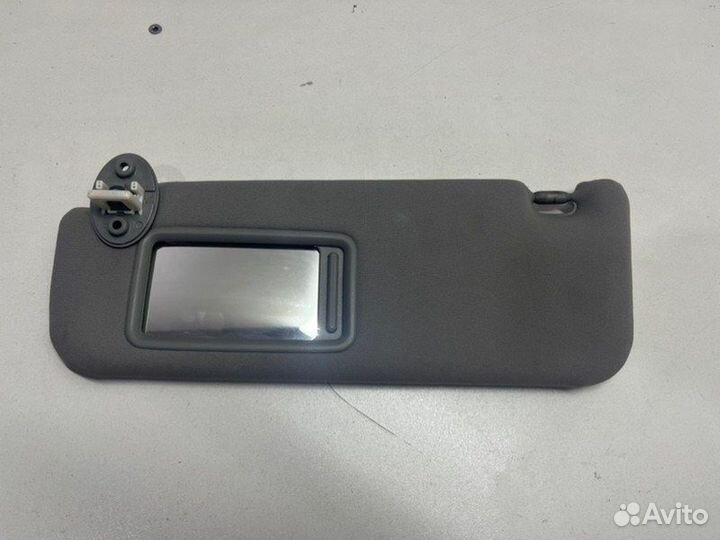 Козырек солнцезащитный передний левый Toyota Camry