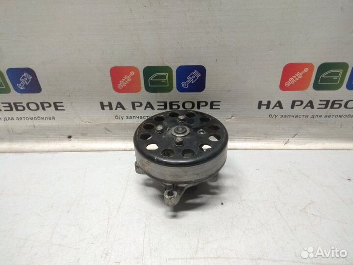 Помпа Hyundai Solaris седан 1.6