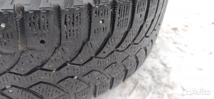 Bridgestone Blizzak Spike-01 185/65 R15 88T