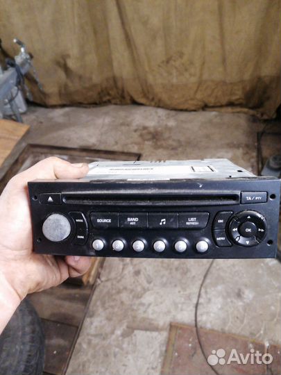 Магнитола blaupunkt RD4