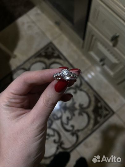 Кольцо с бриллиантами