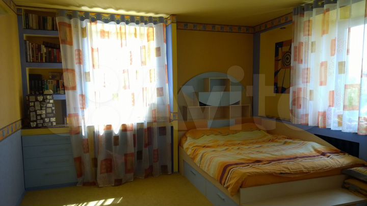 Дом 491 м² на участке 20 сот.