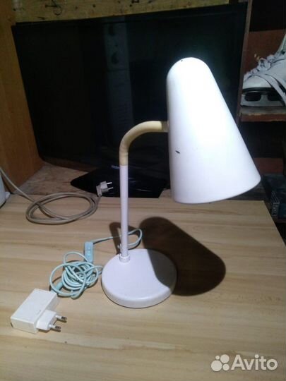 Лампа настольная светодиодная