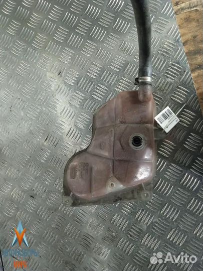 Бачок расширительный Audi A6 4A/C4 1997 8D0121403L