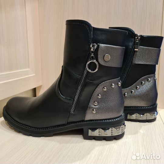 Ботинки женские