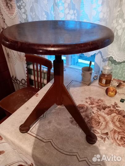 Продаю стул