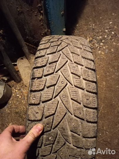 Dunlop Grandtrek Ice 02 215/65 R16 102L