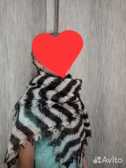 Палантин пуховый ручной работы