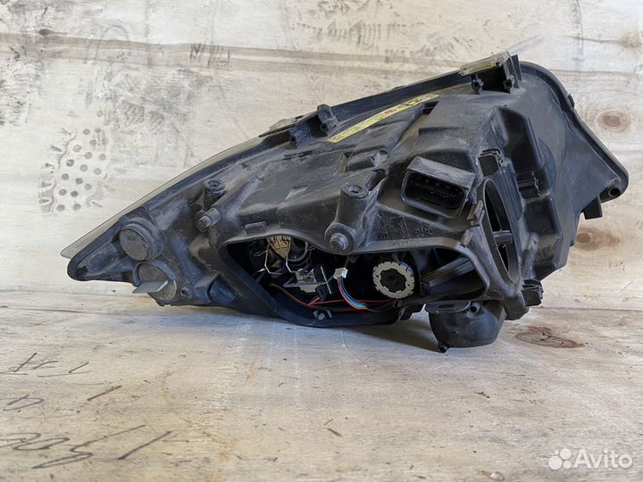 Фара левая BMW 3